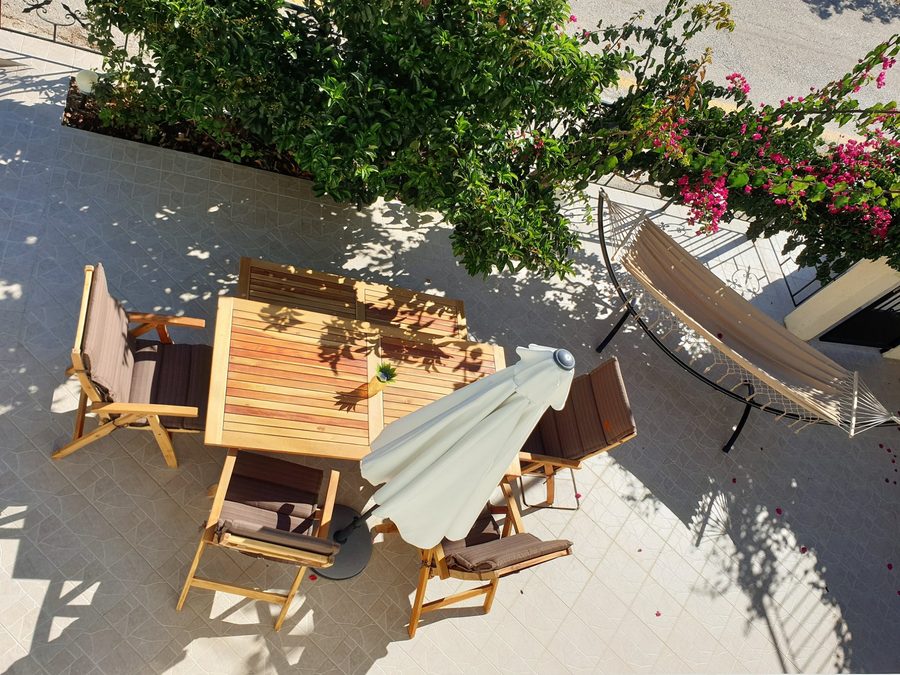 Yellow House I courtyard